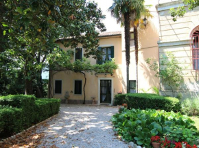 Cosy Holiday Home in Romano with Garden Romano D'ezzelino